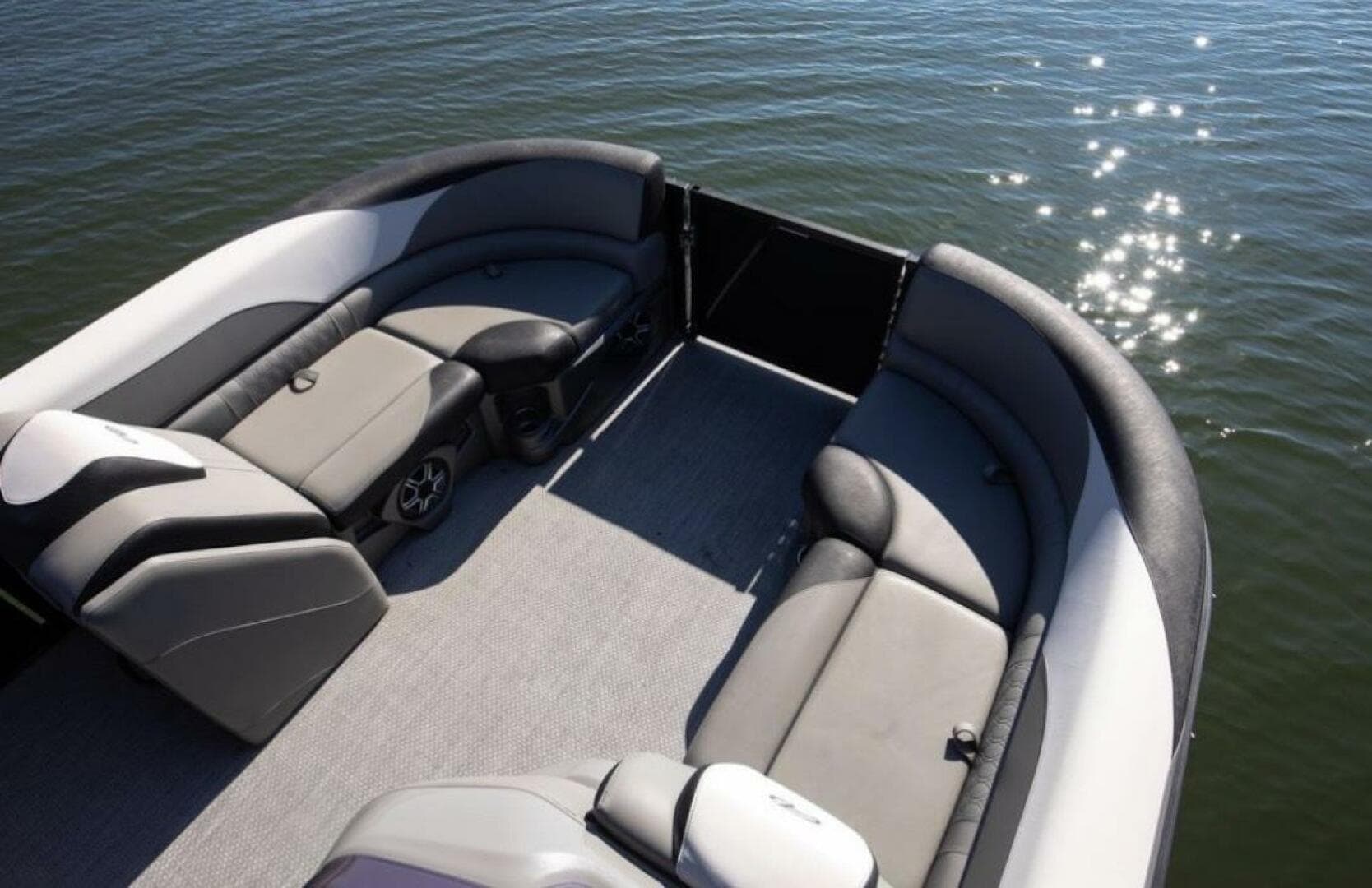 2021 Avalon LSZ Quad Lounger 24