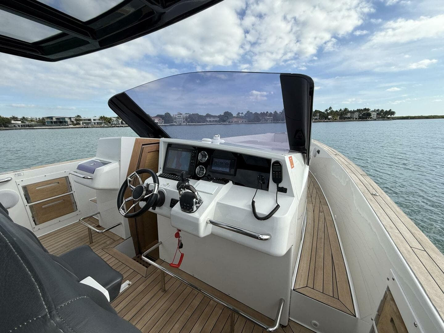 2019 Fjord 40 Open