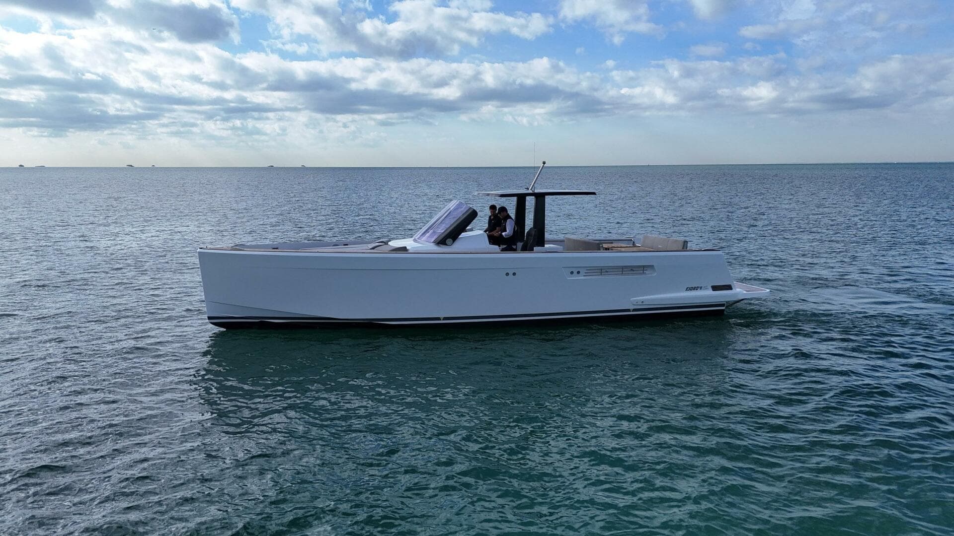2019 Fjord 40 Open