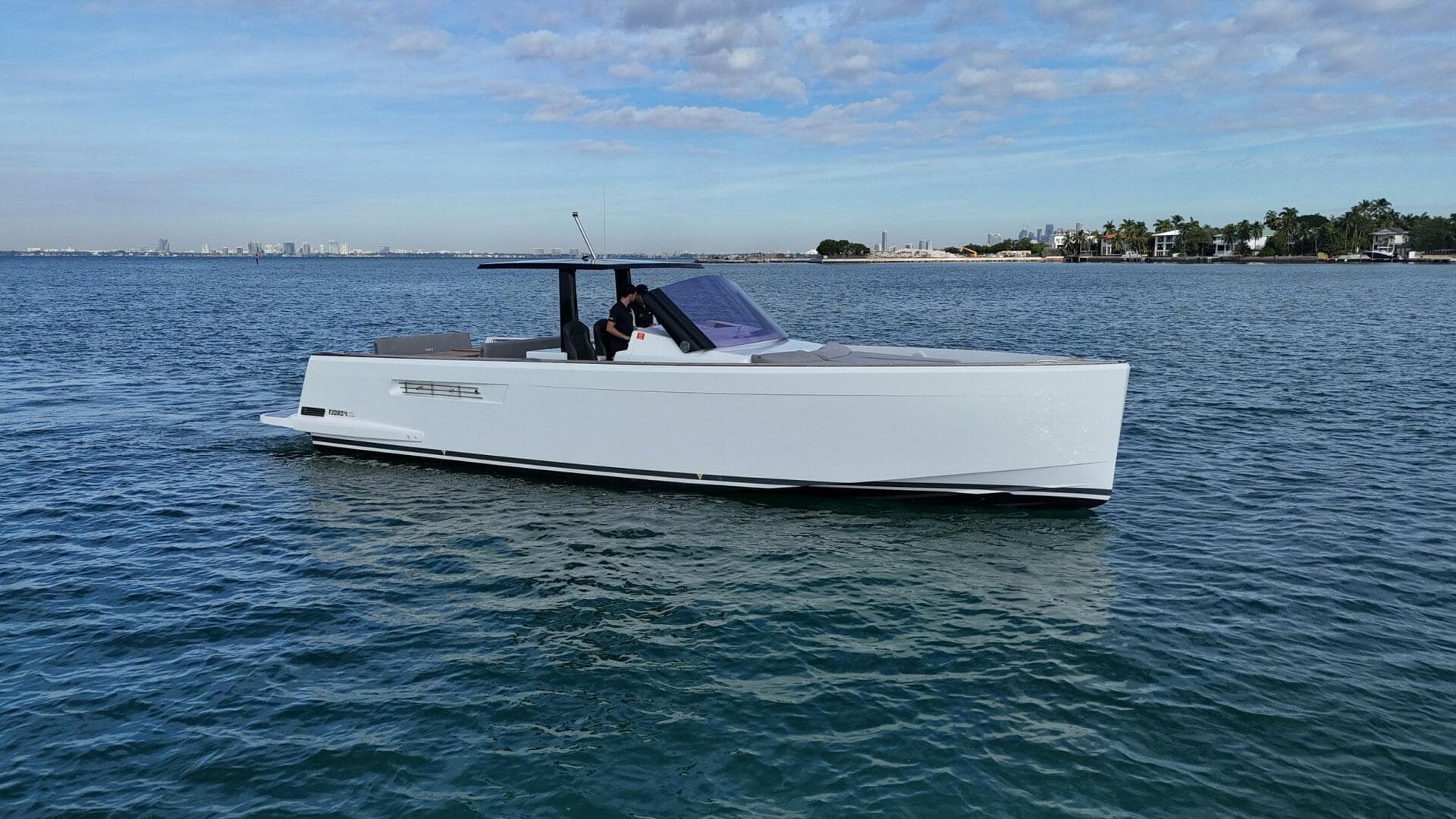 2019 Fjord 40 Open