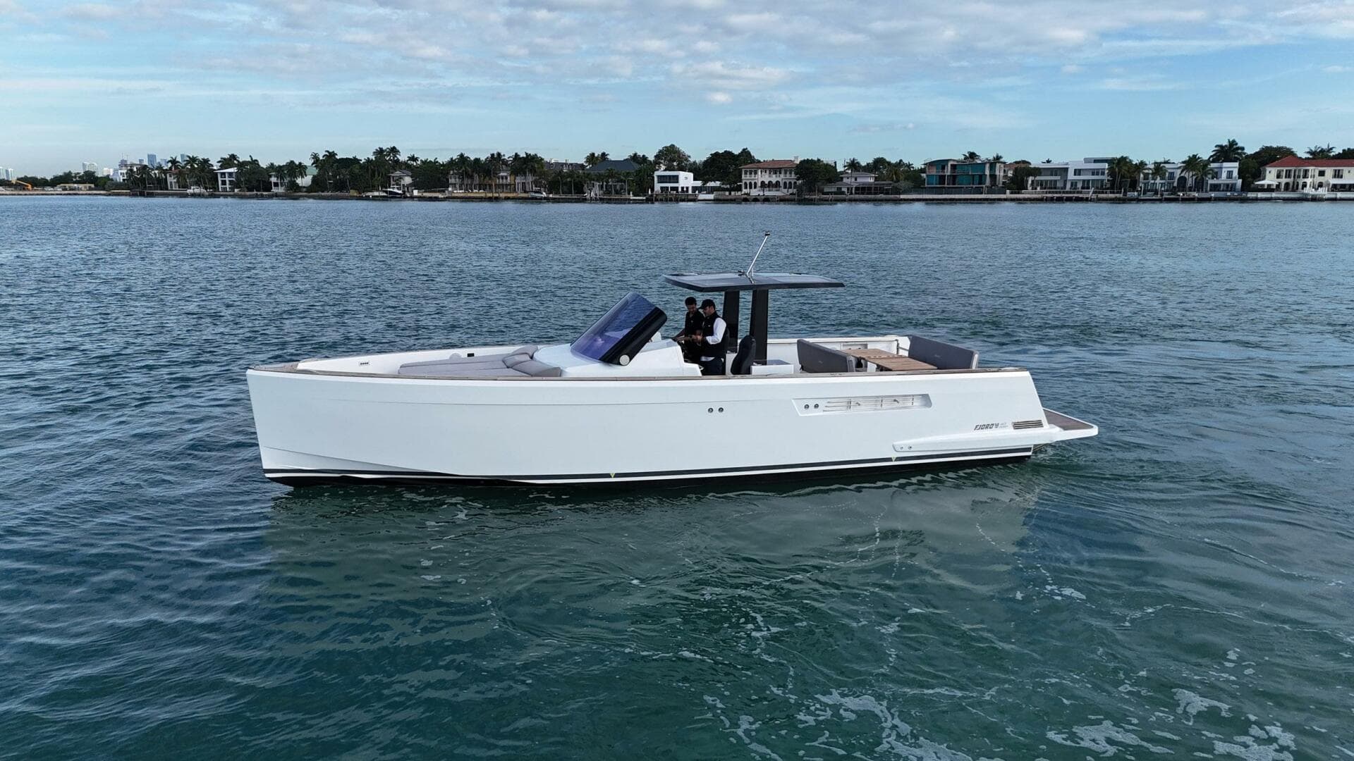 2019 Fjord 40 Open