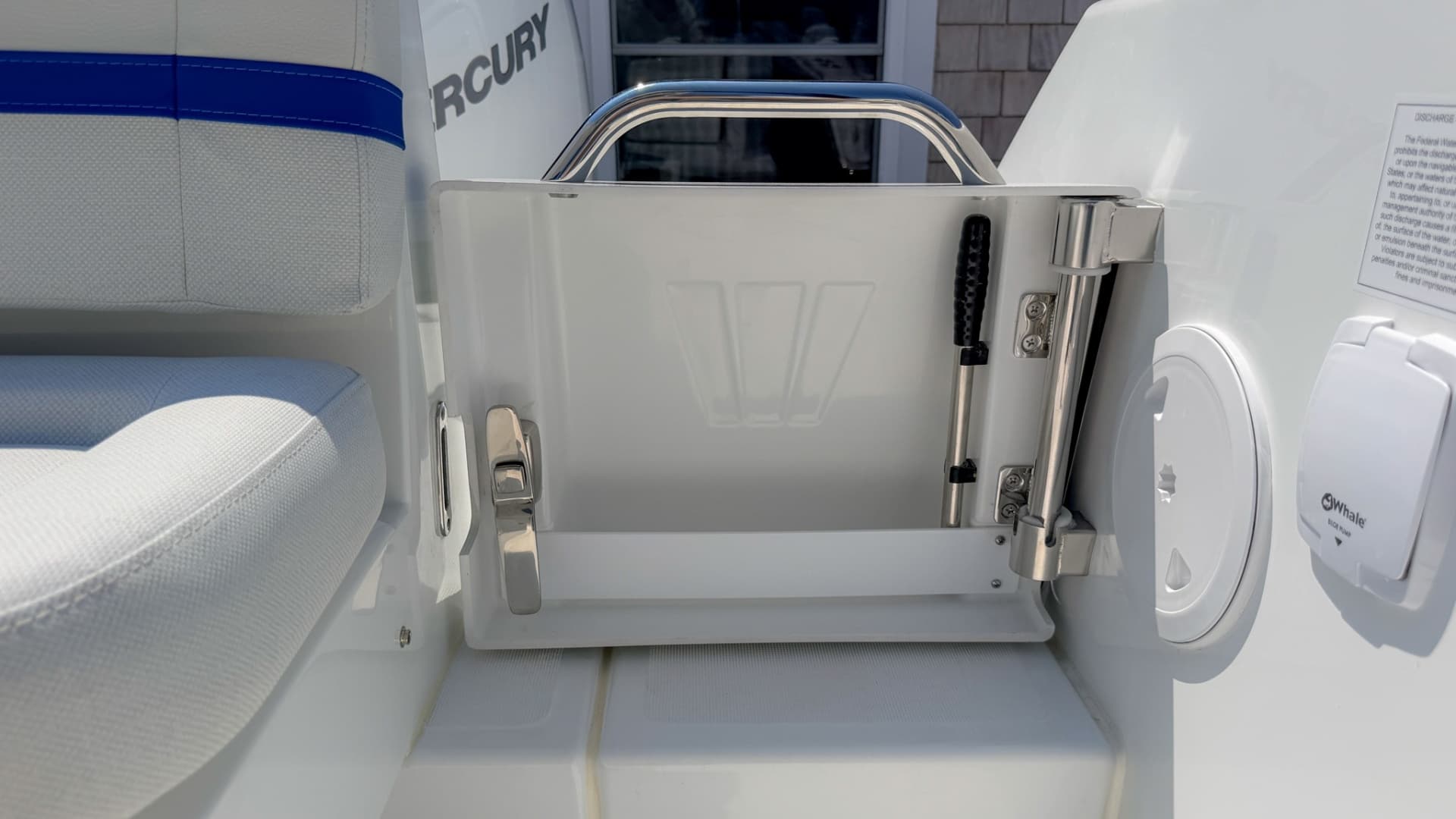 2027 Wellcraft 28 T-Top
