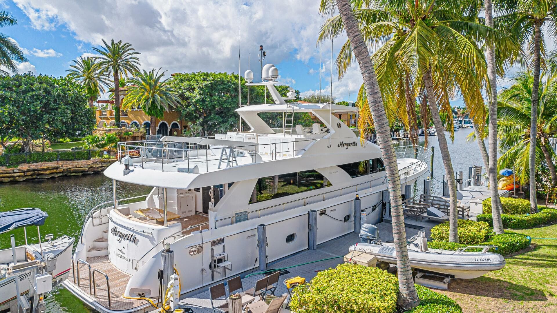 2010 Ocean Alexander 74 Motoryacht
