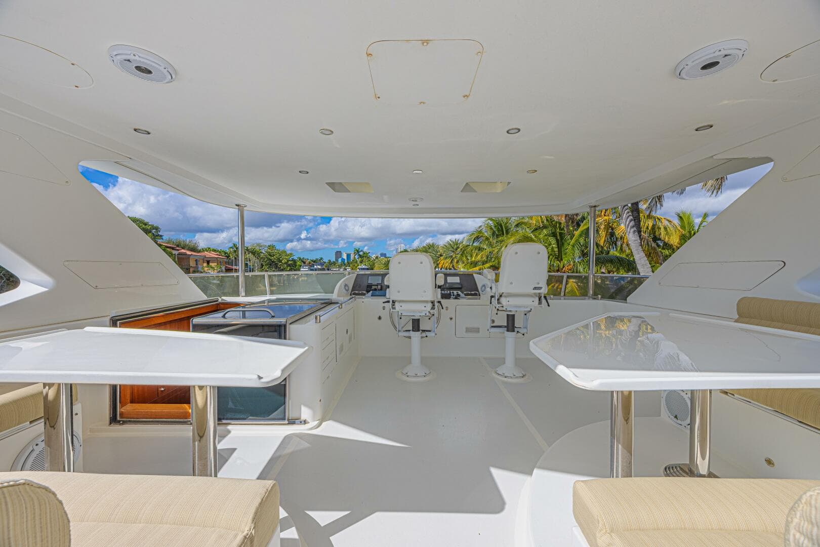 2010 Ocean Alexander 74 Motoryacht
