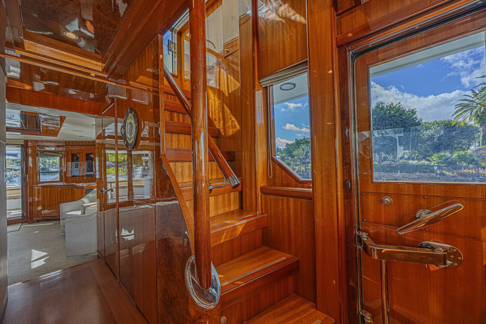 2010 Ocean Alexander 74 Motoryacht