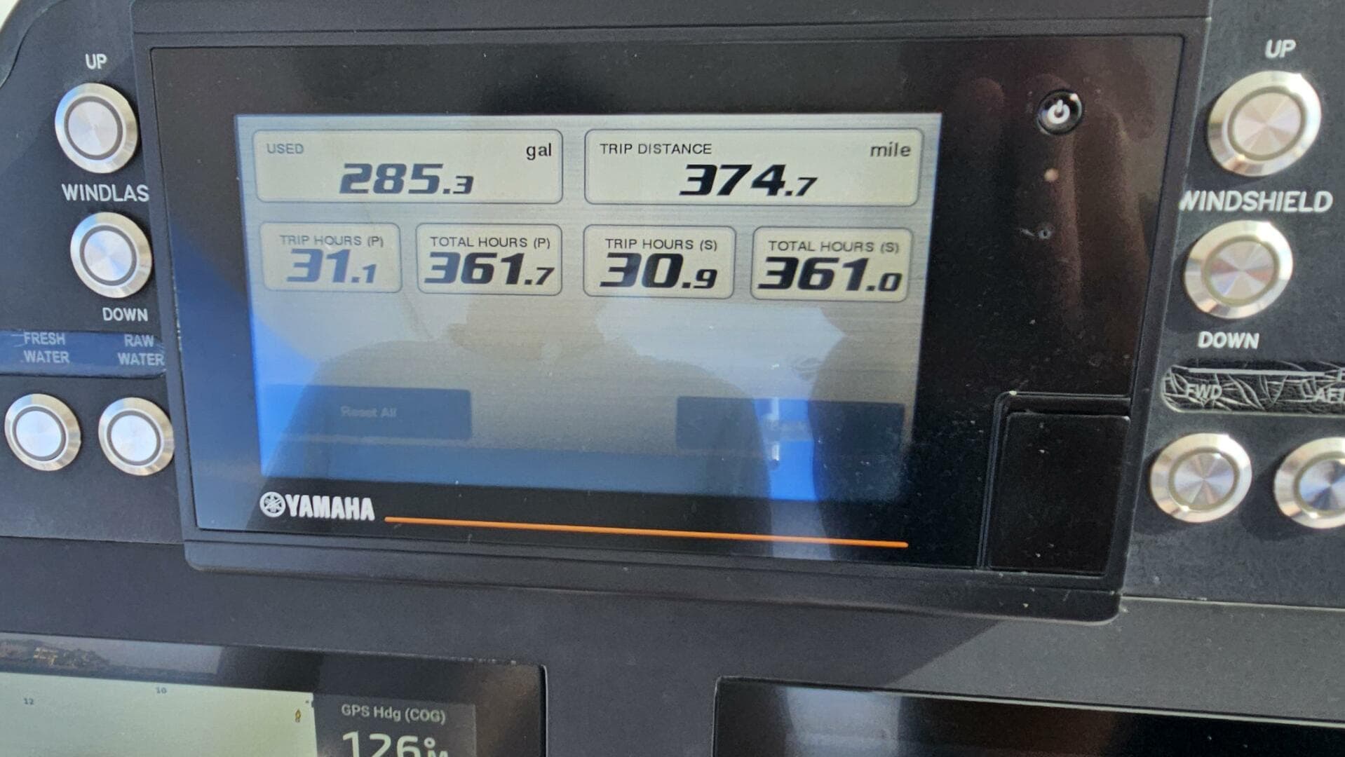 2021 Everglades 273CC