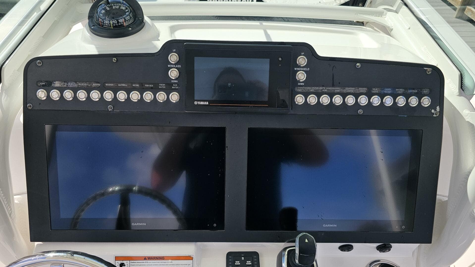 2021 Everglades 273CC