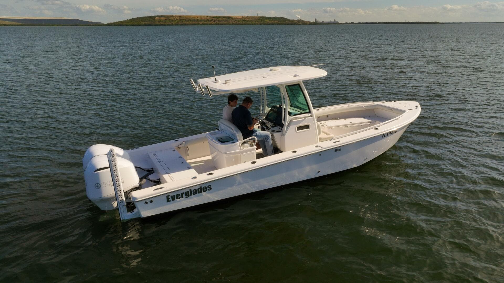 2021 Everglades 273CC