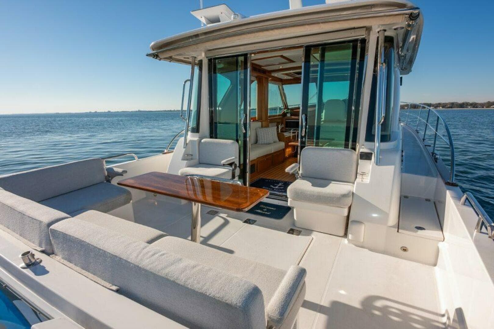 46889398 70cb 4798 Aba2 6ac541fd5971