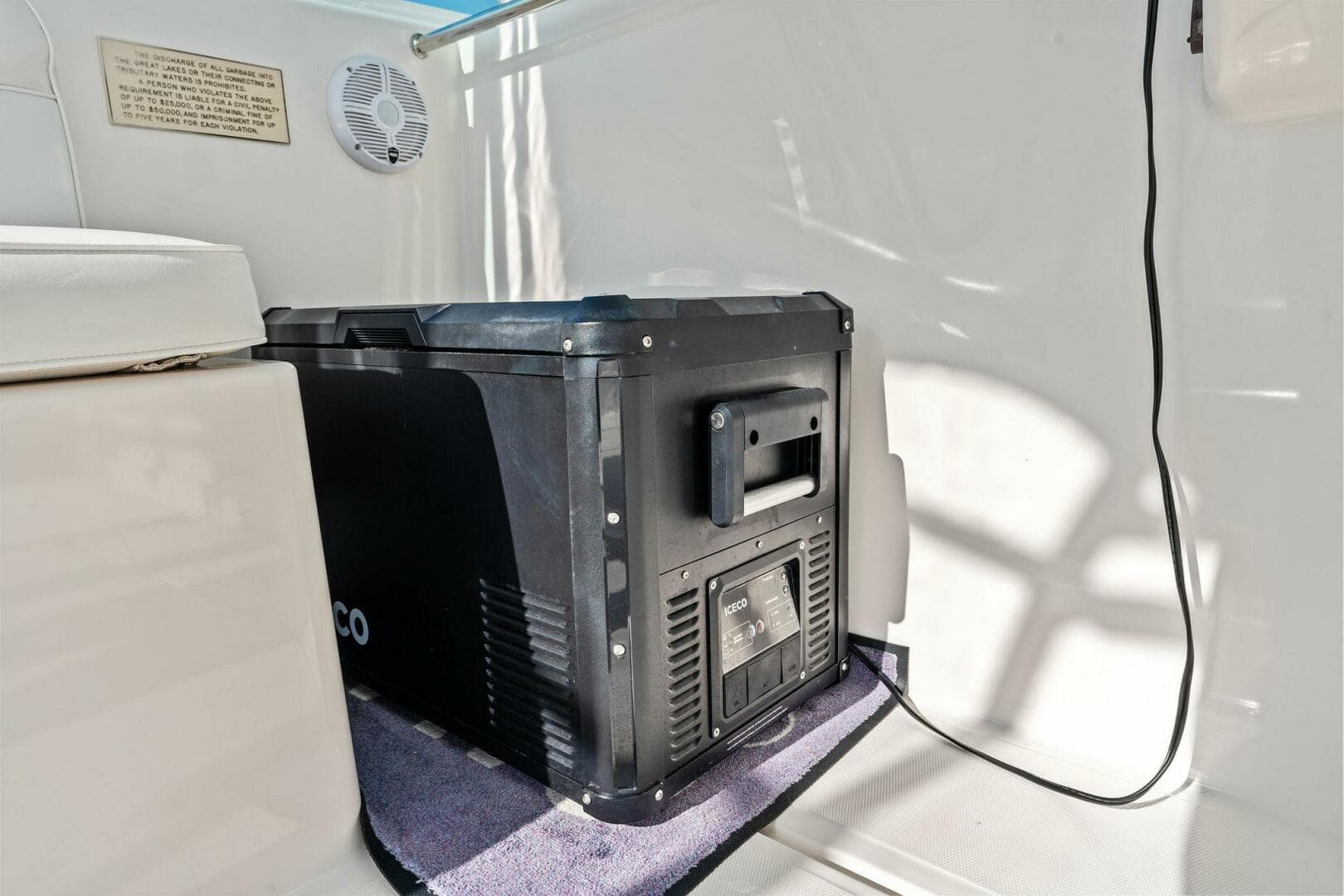 2005 40 Cabo Express - Miss B Halvin