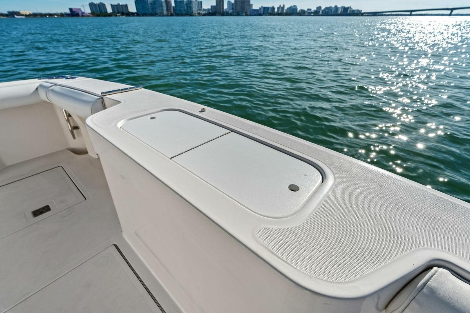 2005 40 Cabo Express - Miss B Halvin