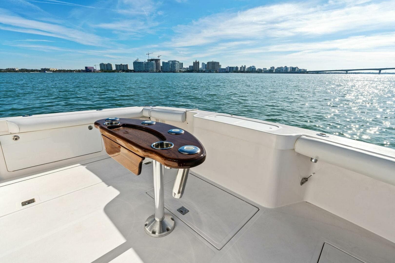 2005 40 Cabo Express - Miss B Halvin