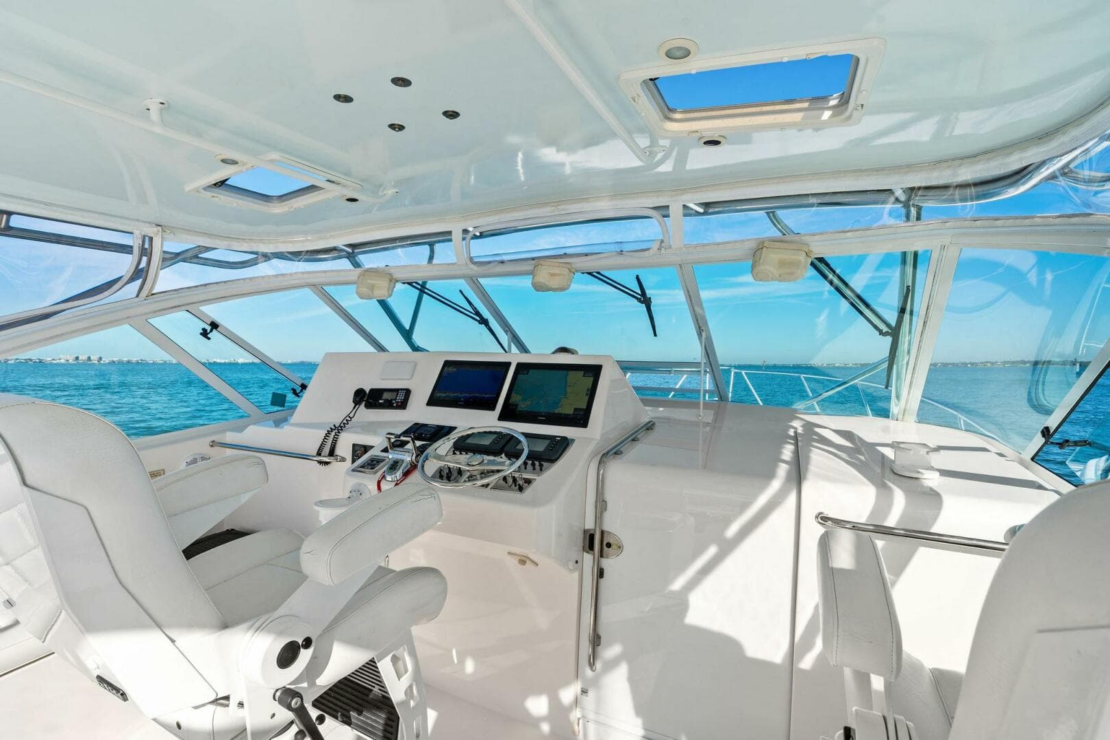 2005 40 Cabo Express - Miss B Halvin