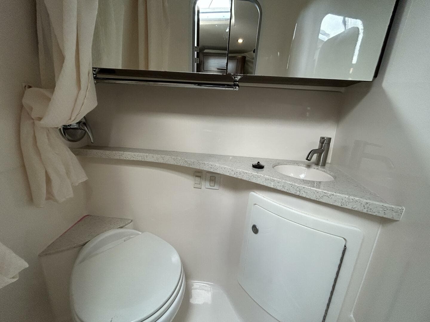 2017 Regal 28 Express