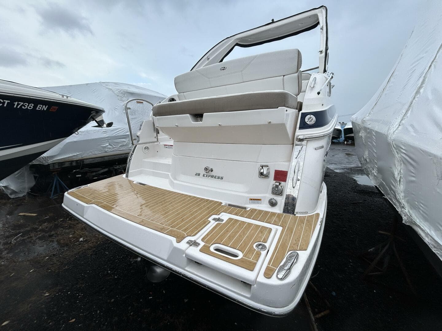 2017 Regal 28 Express