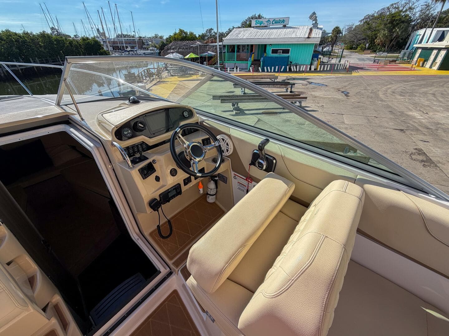 2020 Regal 26 Express