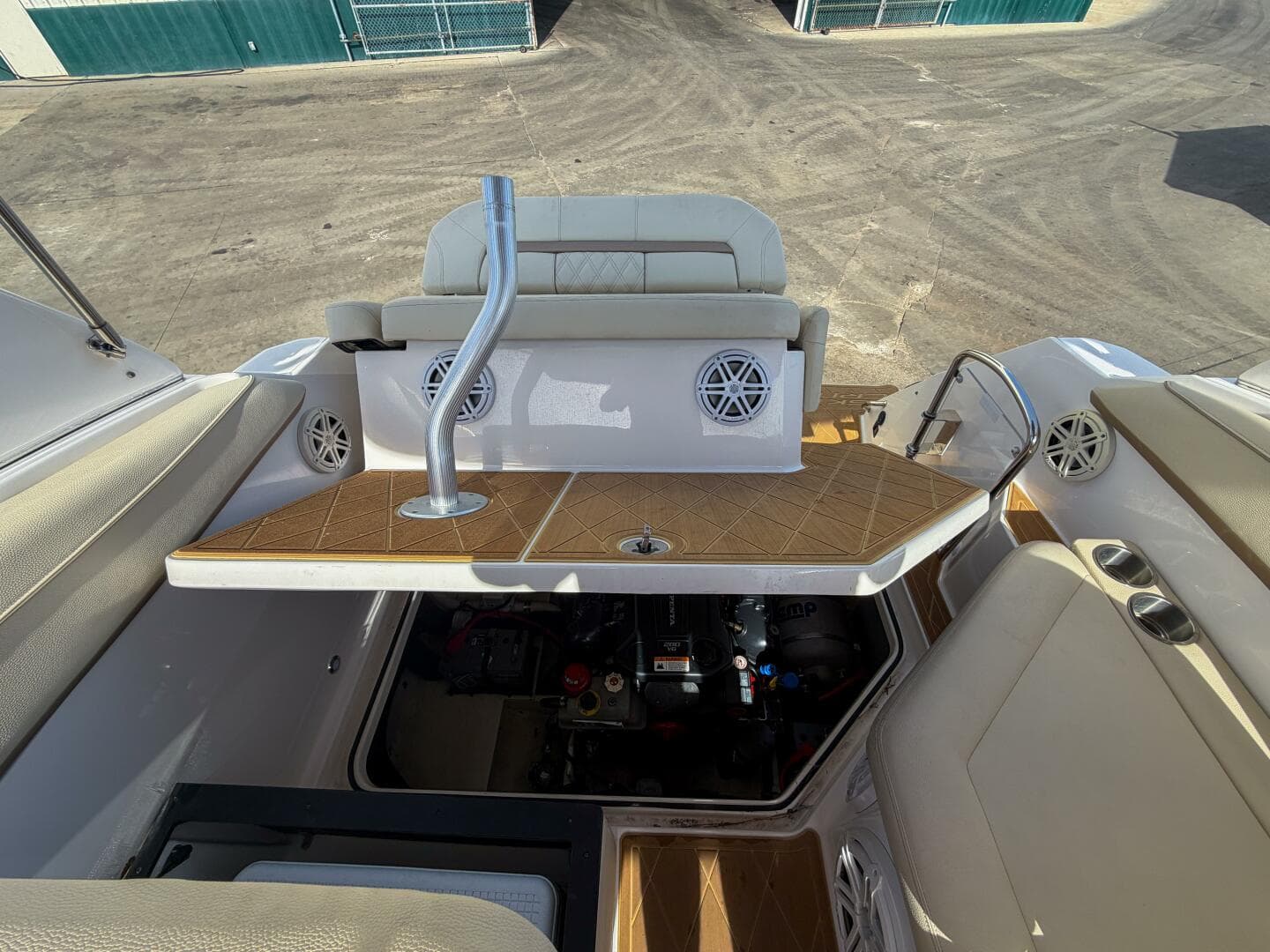 2020 Regal 26 Express