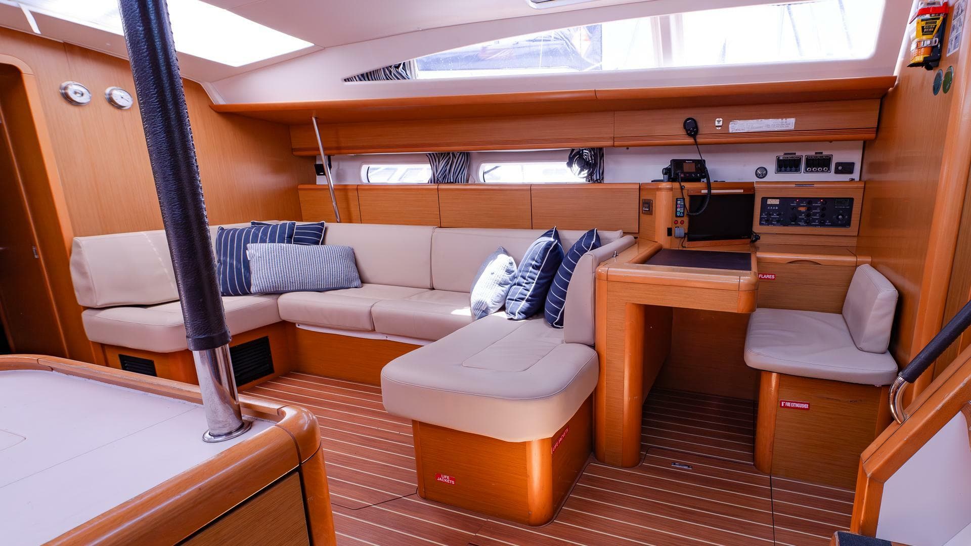2010 Jeanneau Sun Odyssey 53