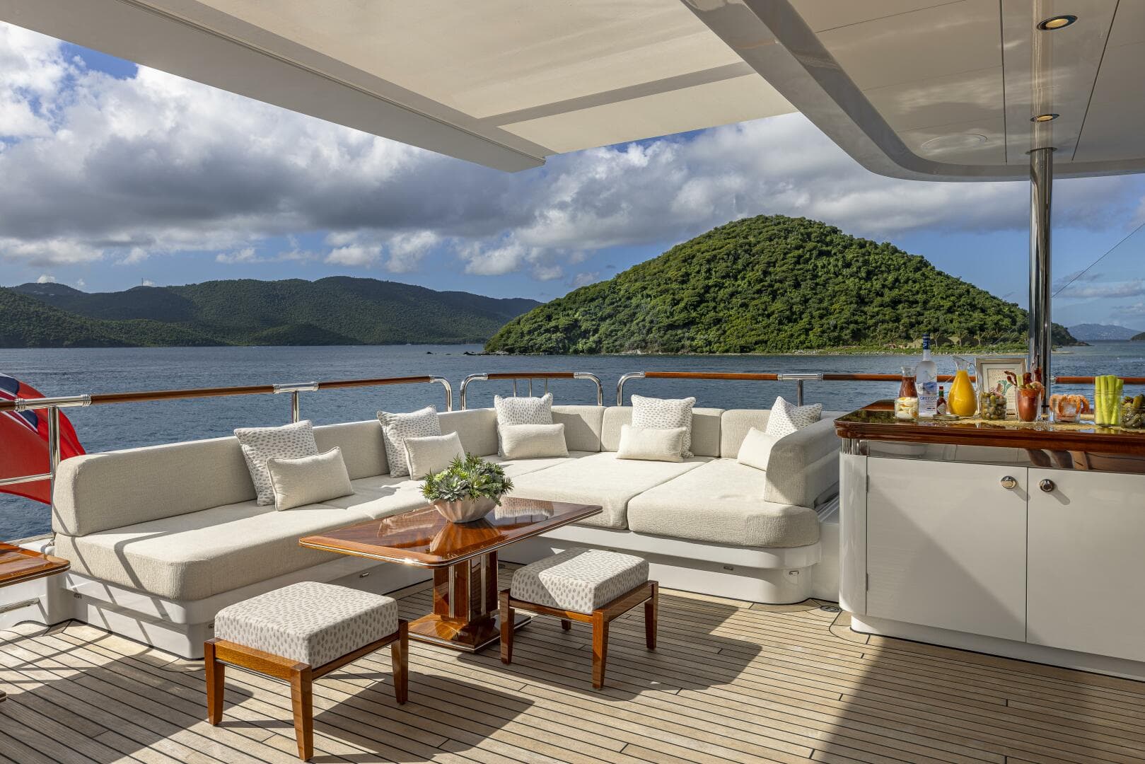Skylounge Aft Deck