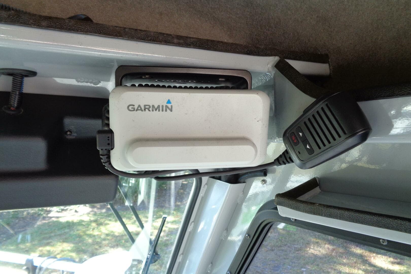 2022 Hewes 210 Sea Runner ET HT