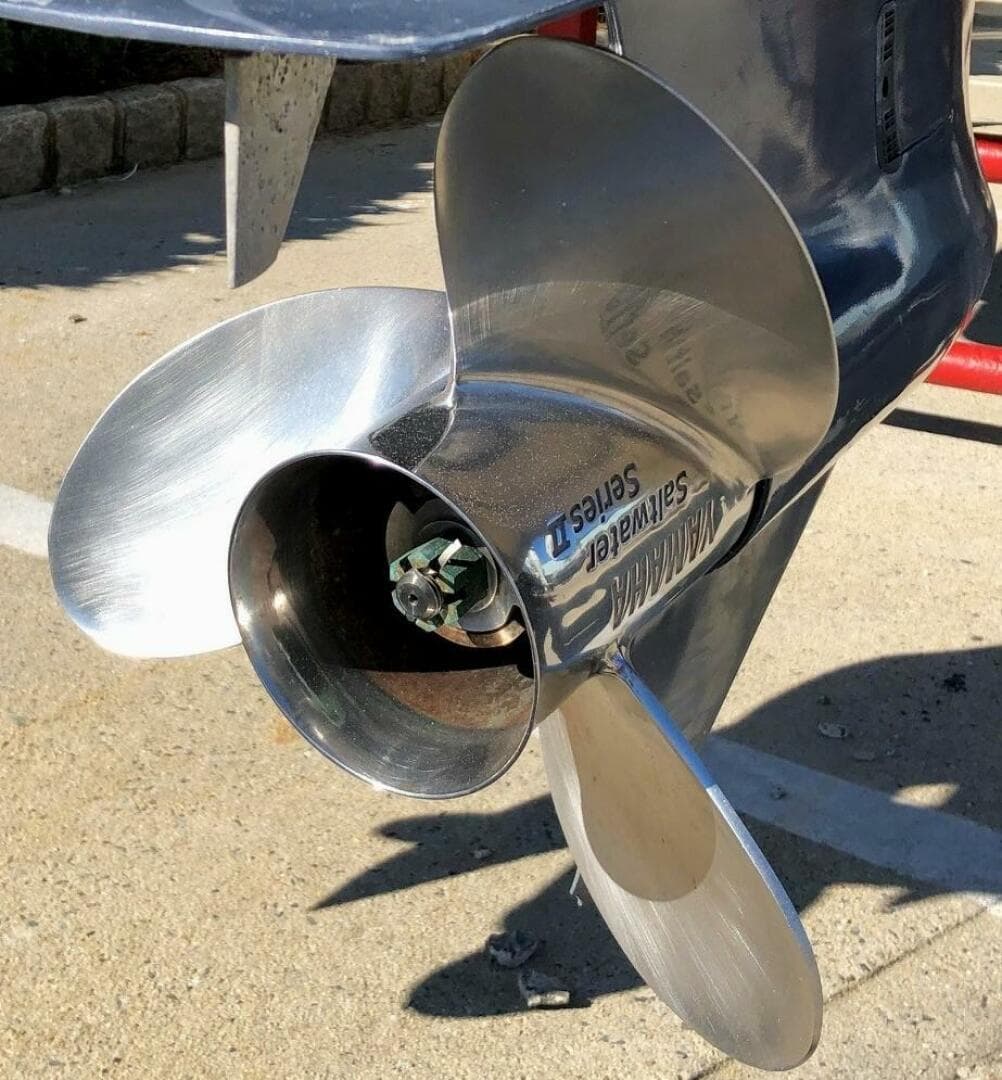 2017 Osprey Pilothouse 30 Fisherman