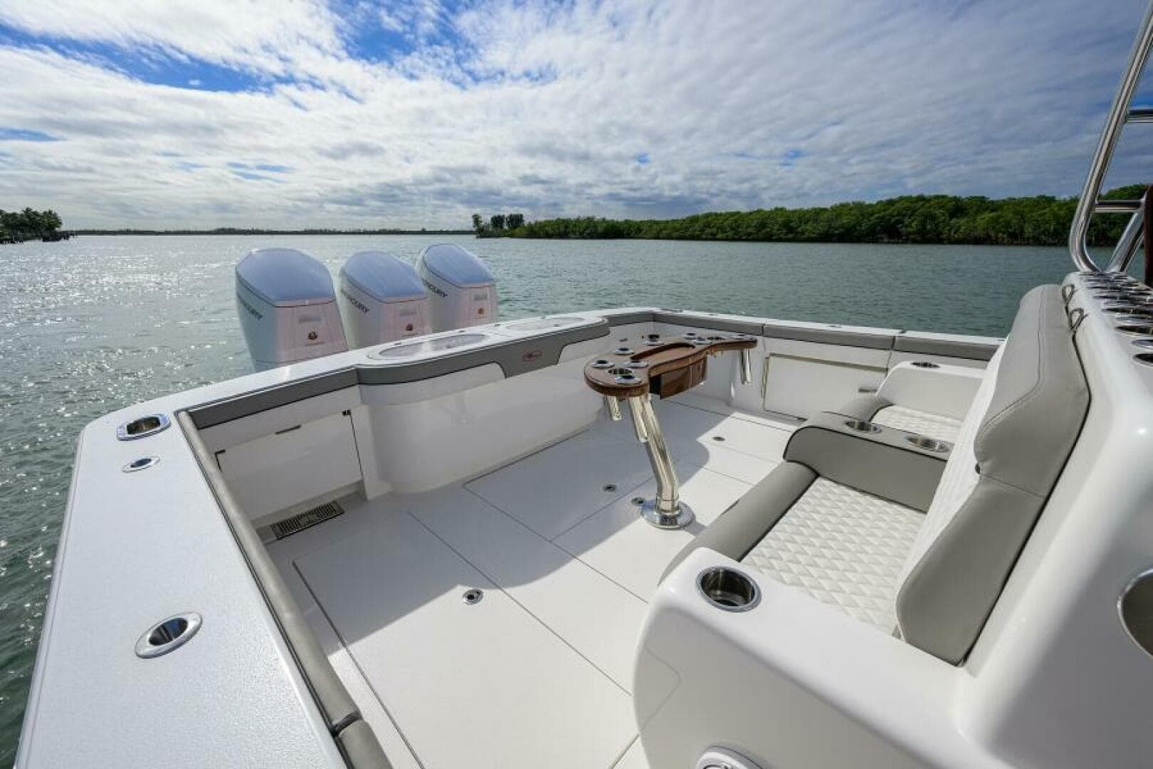 Valhalla 46 - Cockpit & Engines