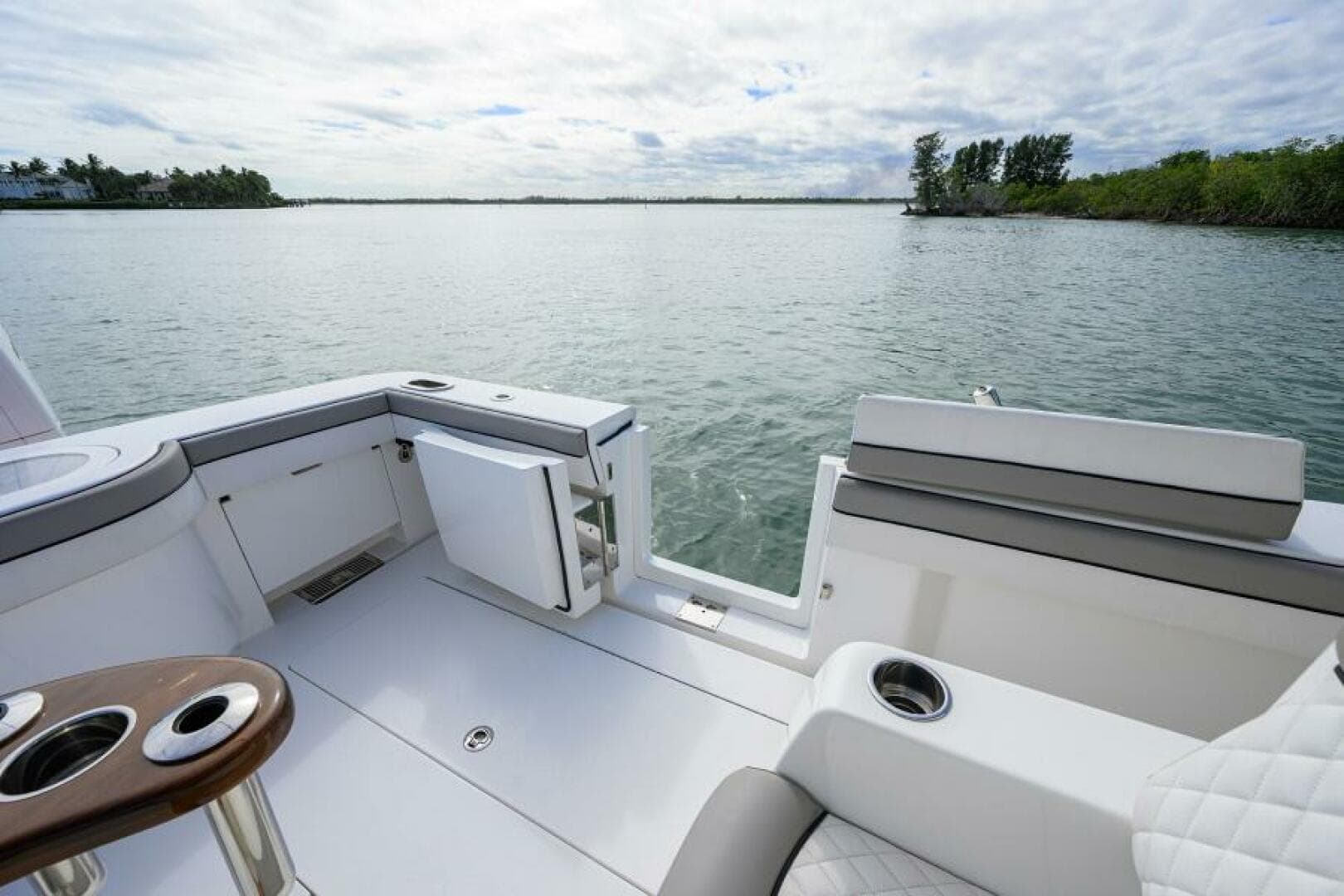 Valhalla 46 - Cockpit Dive Door