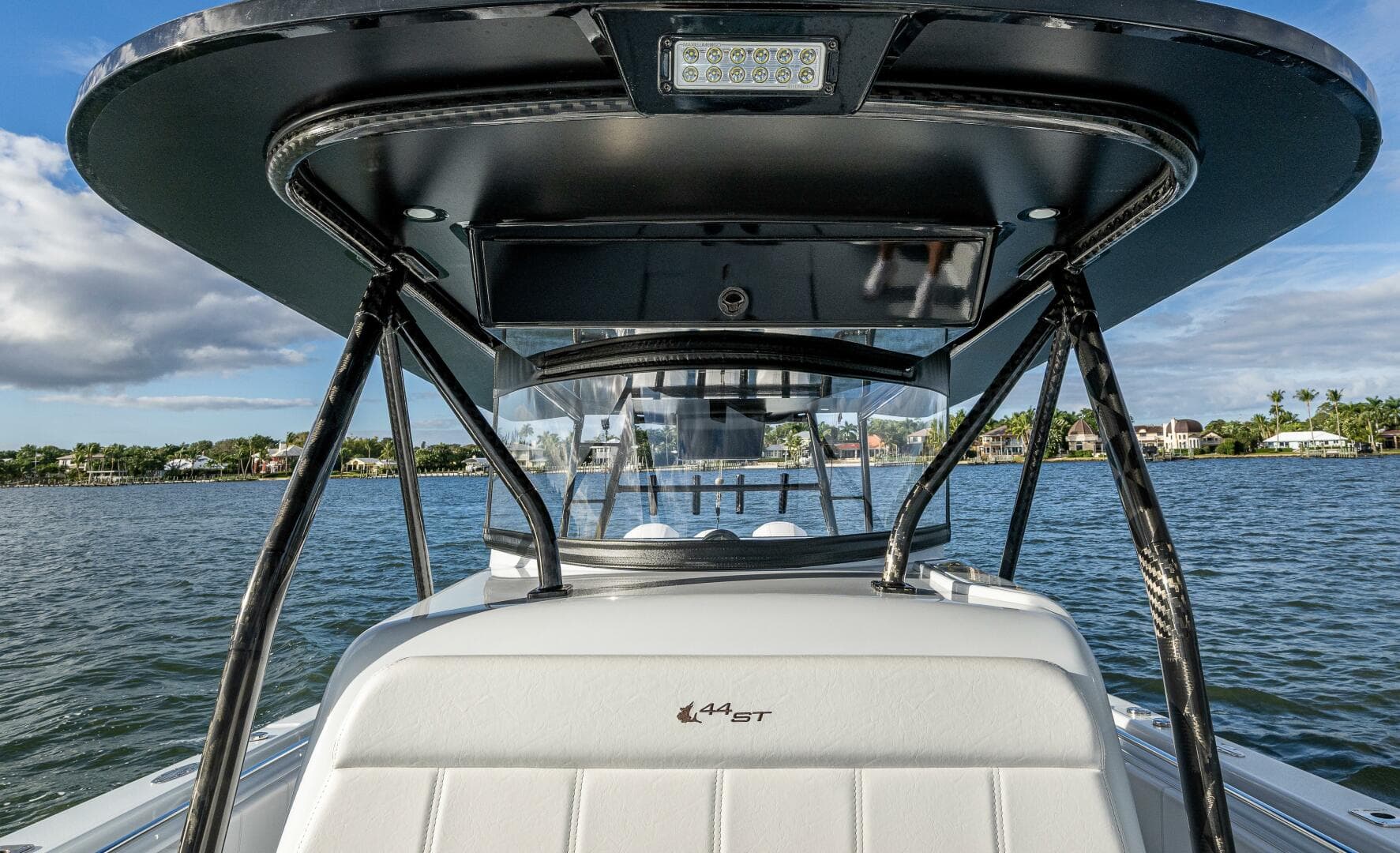 2024 Contender 44 ST