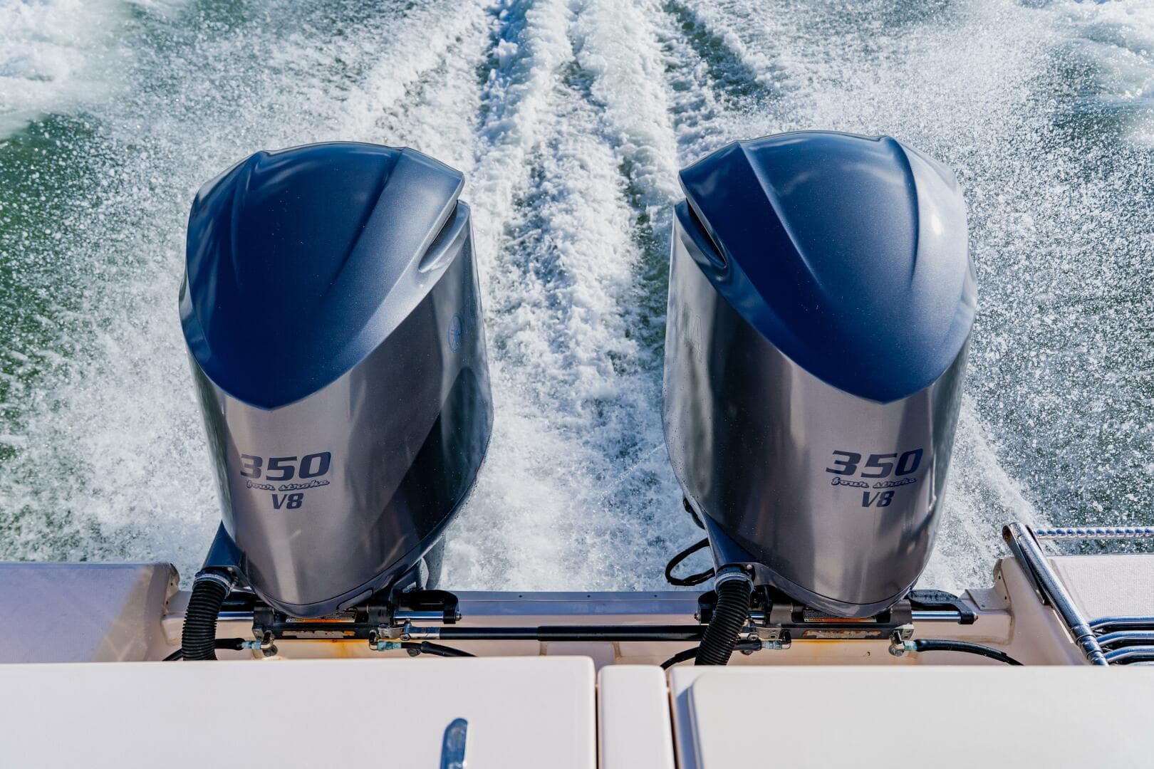 2013 Grady-White 335 Freedom