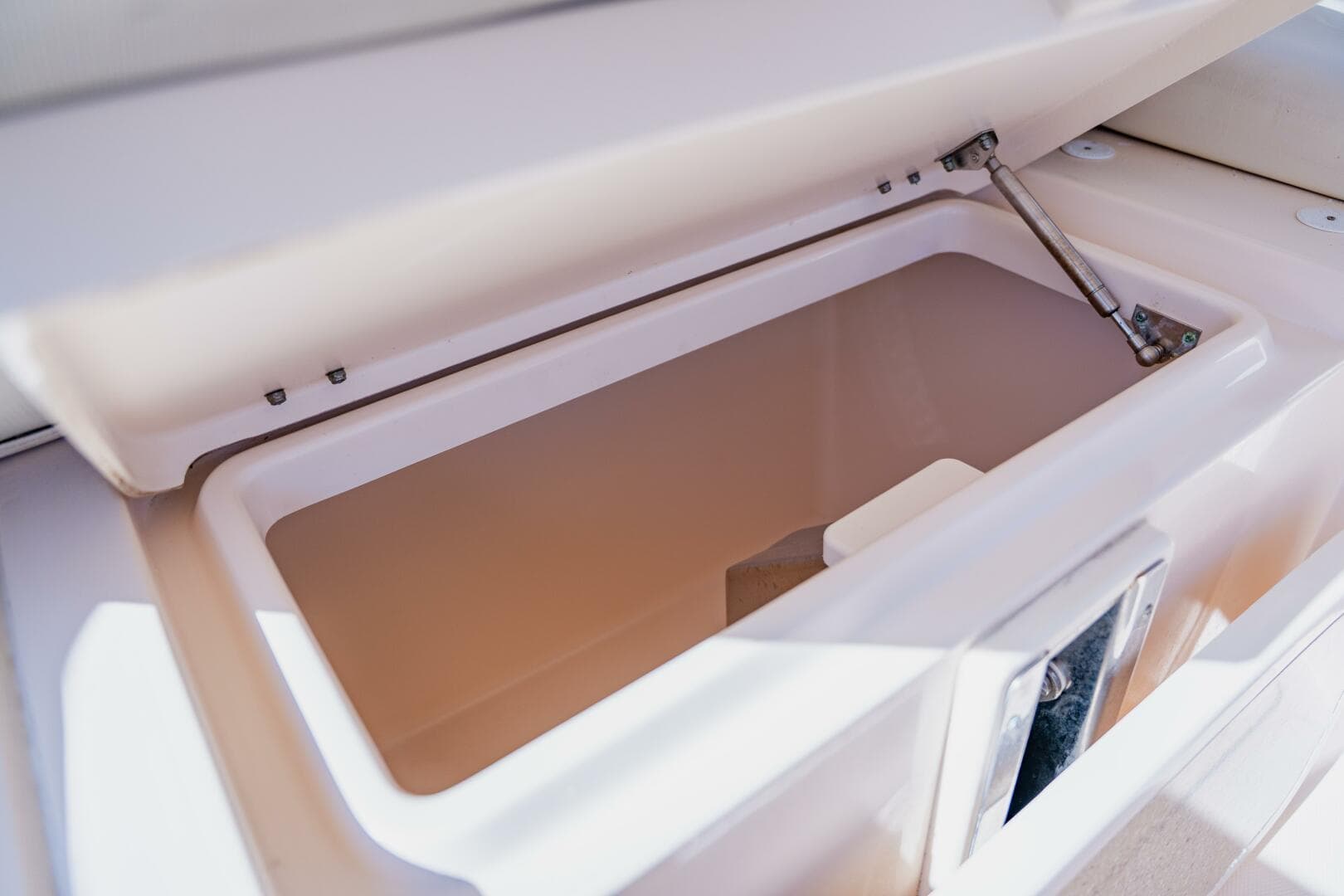 2013 Grady-White 335 Freedom