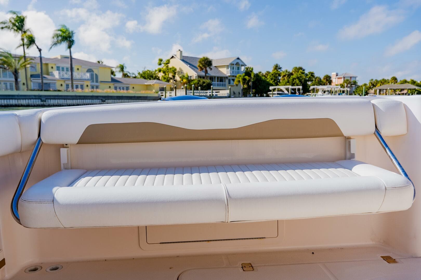 2013 Grady-White 335 Freedom