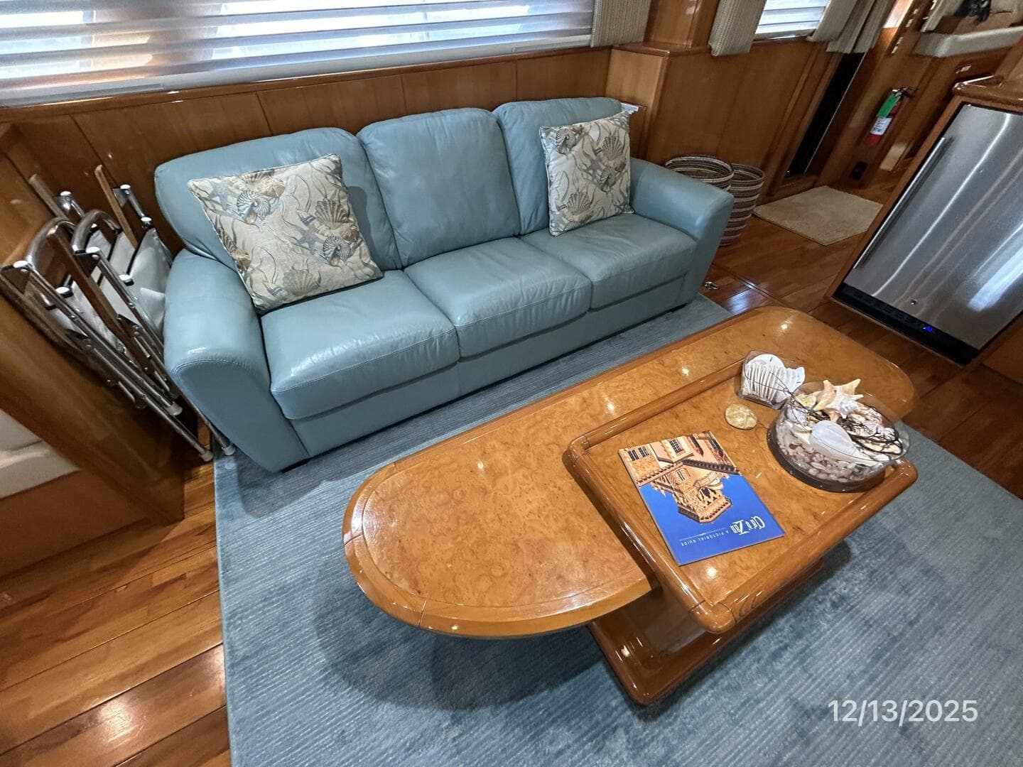 60' Jefferson salon port seating