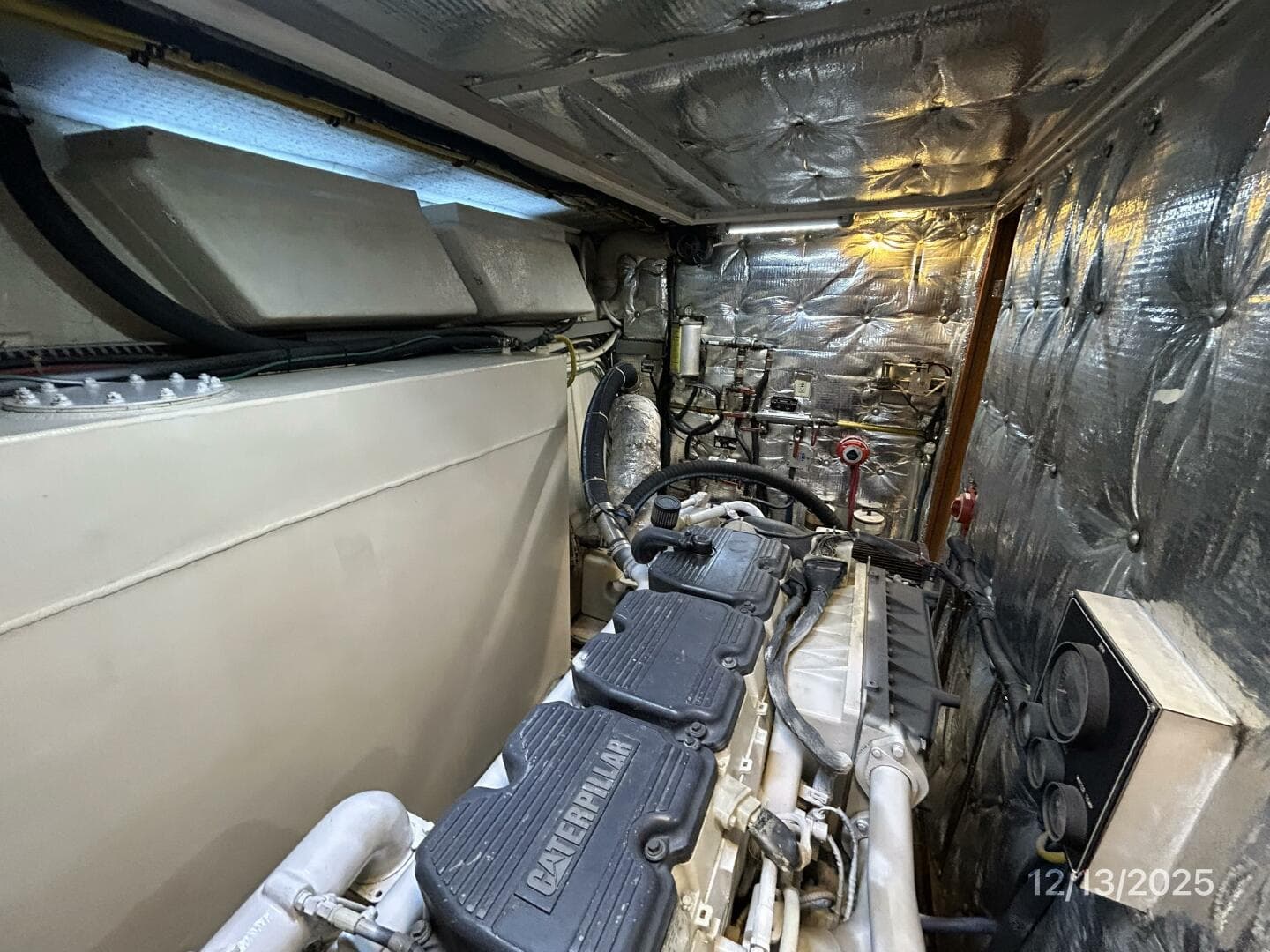 60' Jefferson starboard engine room aft