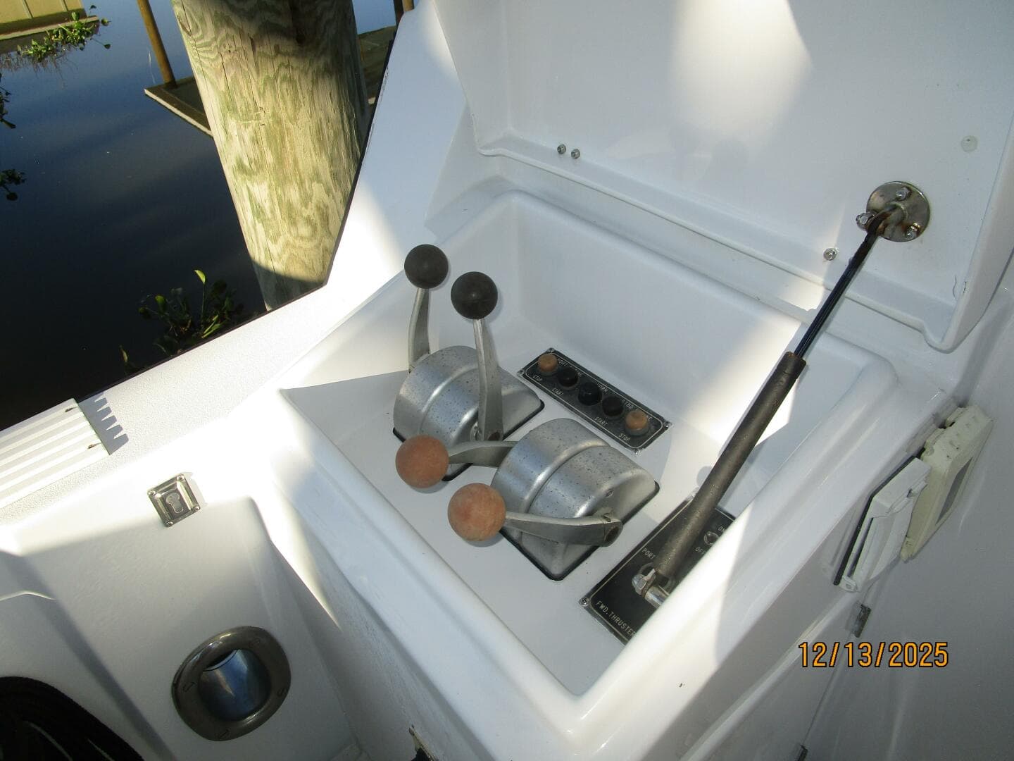 60' Jefferson cockpit controls