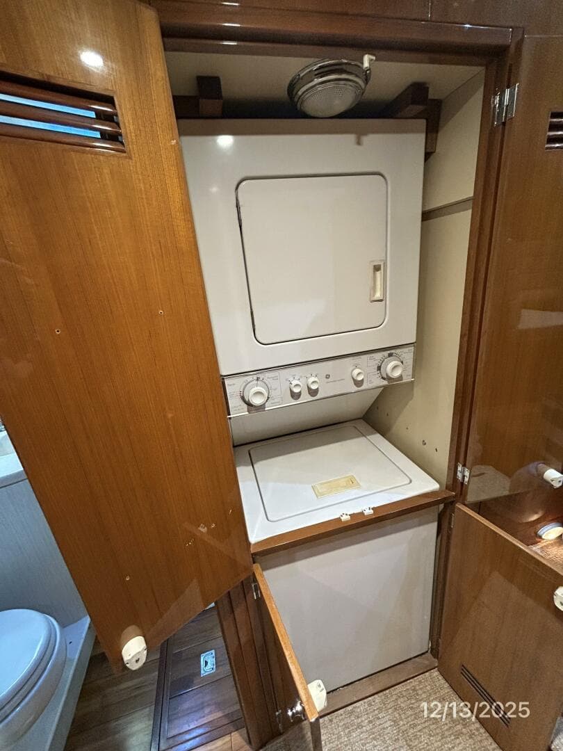 60' Jefferson washer-dryer