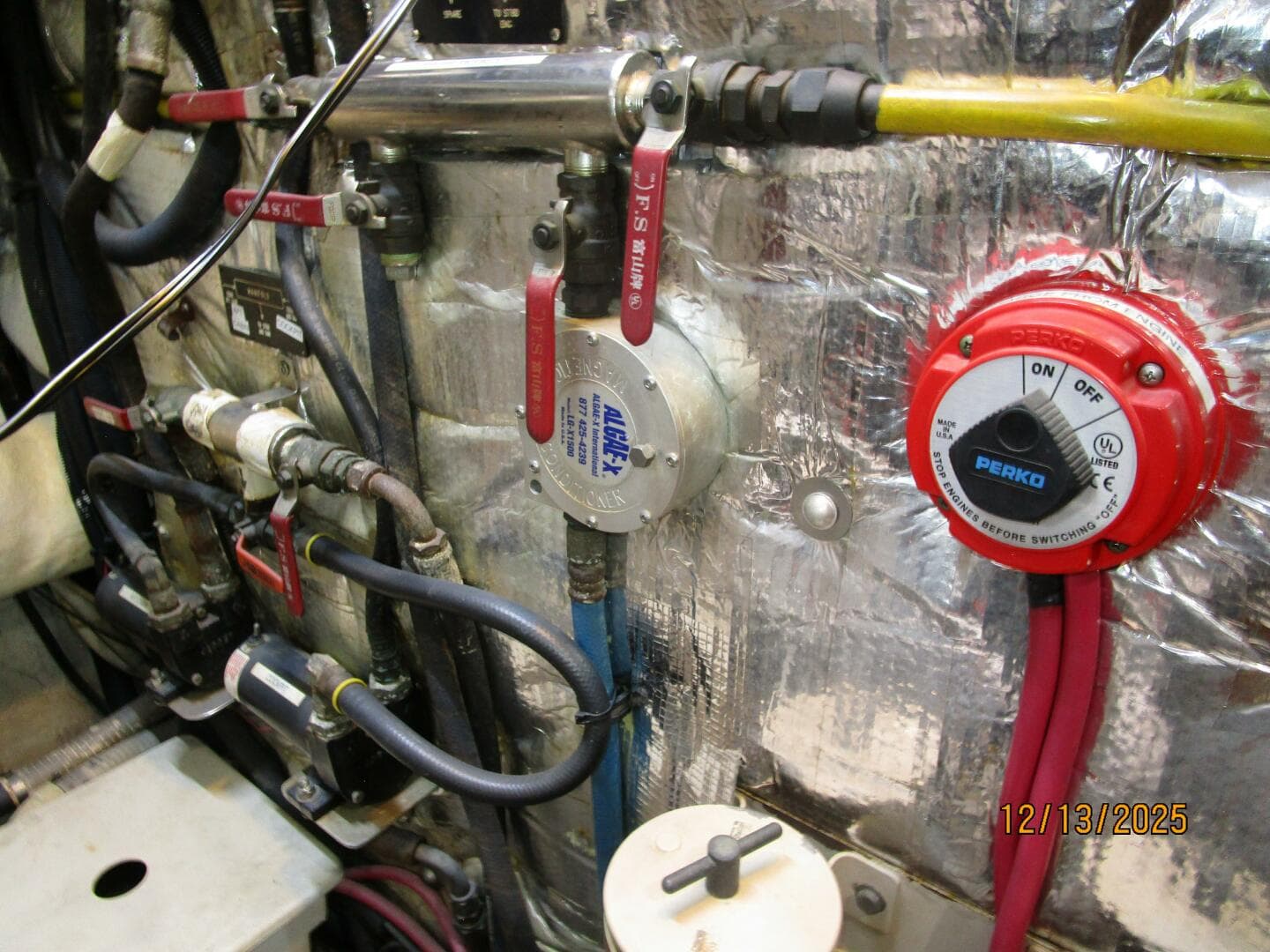 60' Jefferson starboard fuel manifold