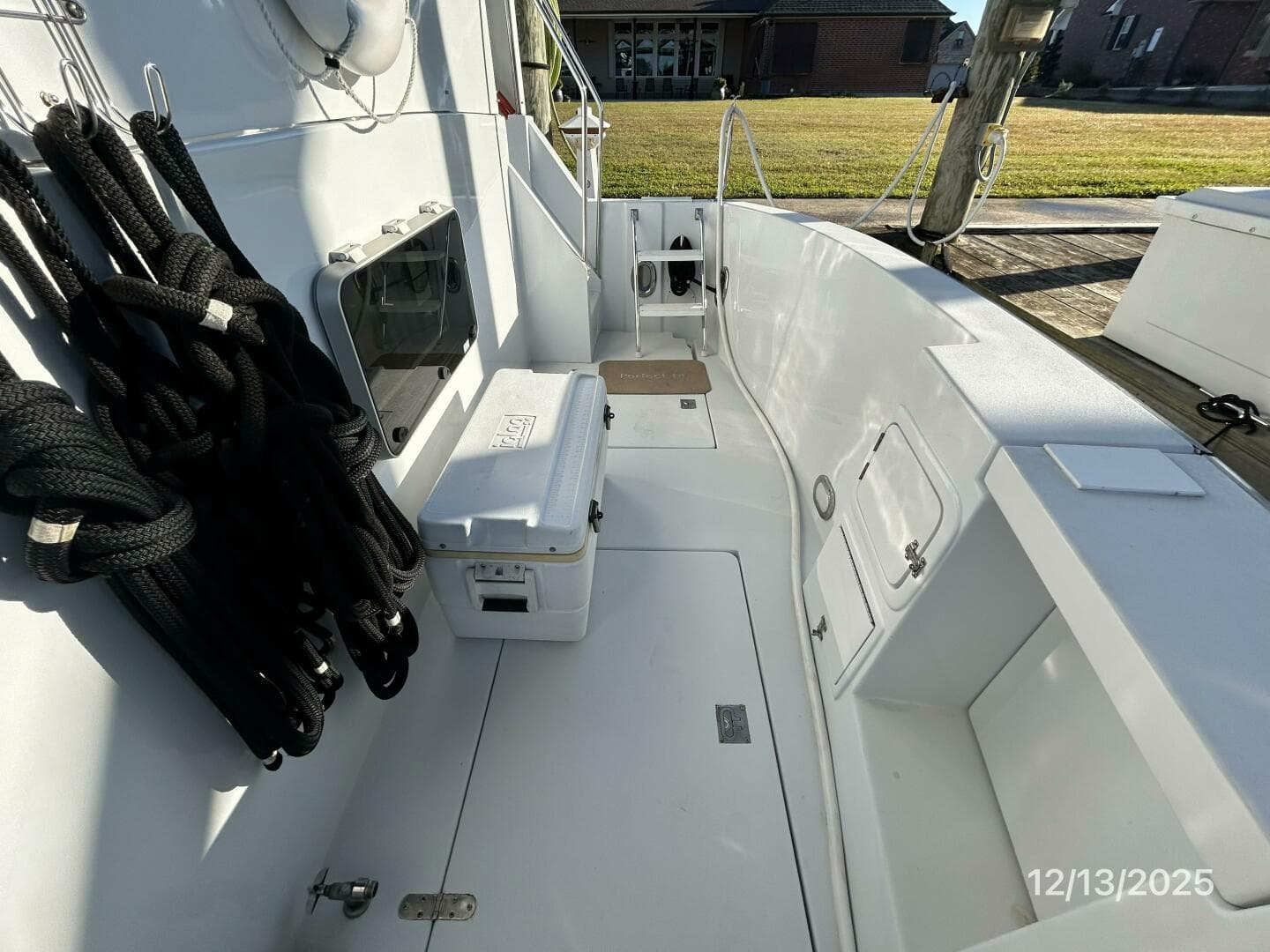 60' Jefferson cockpit starboard