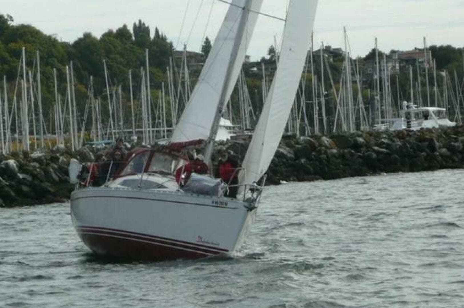 2007 Delphia 33 Sloop