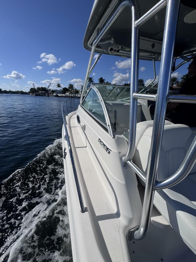 2014 Robalo R265
