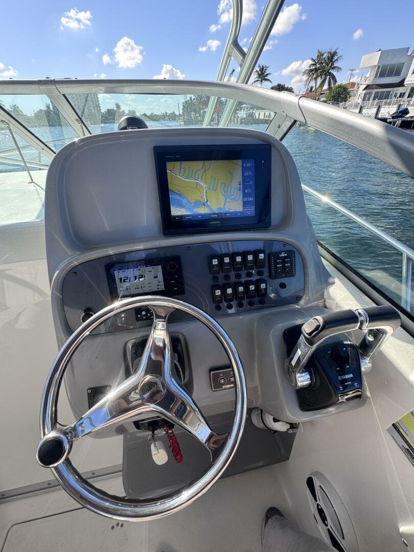 2014 Robalo R265