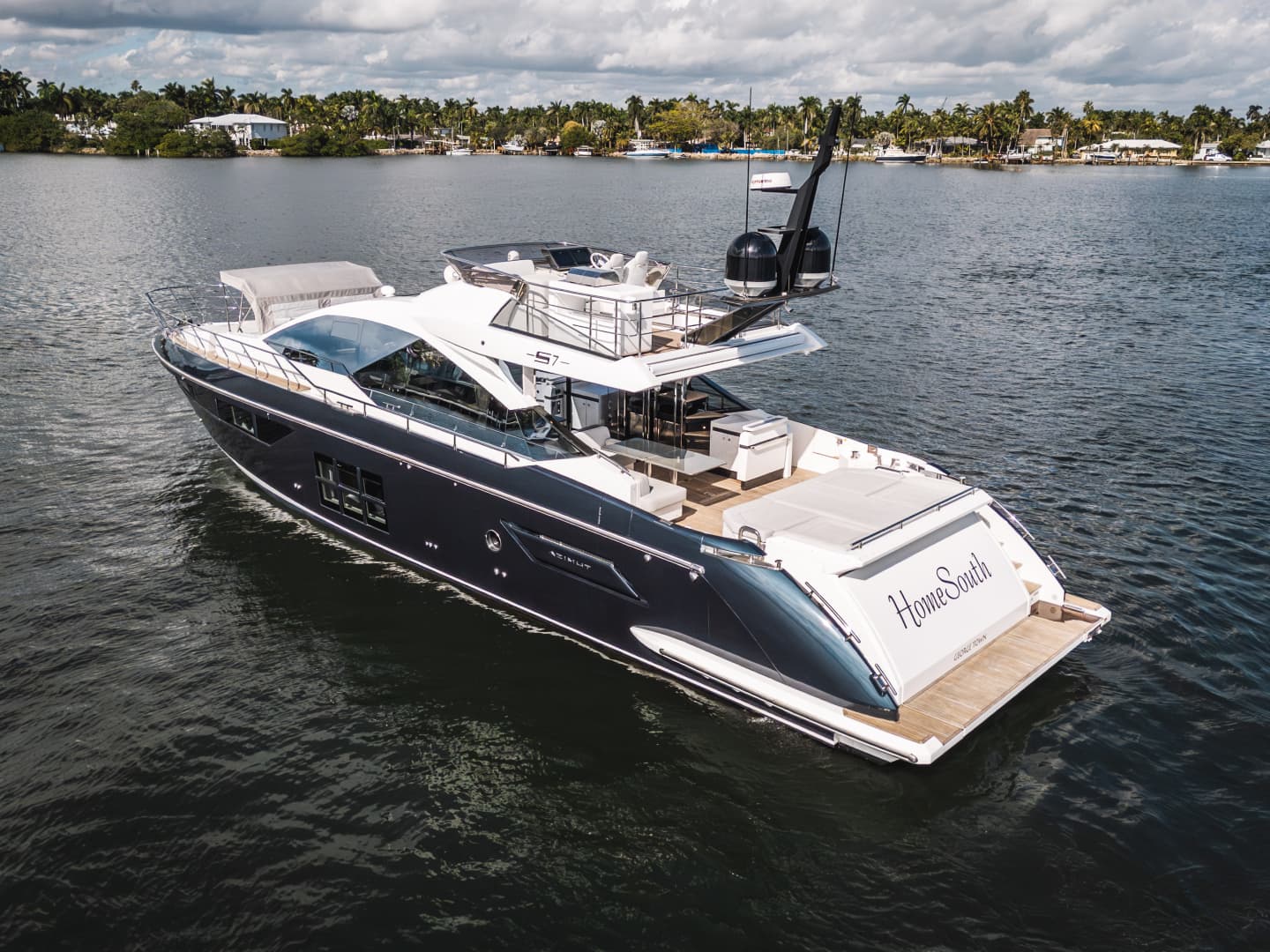 2022 Azimut S7