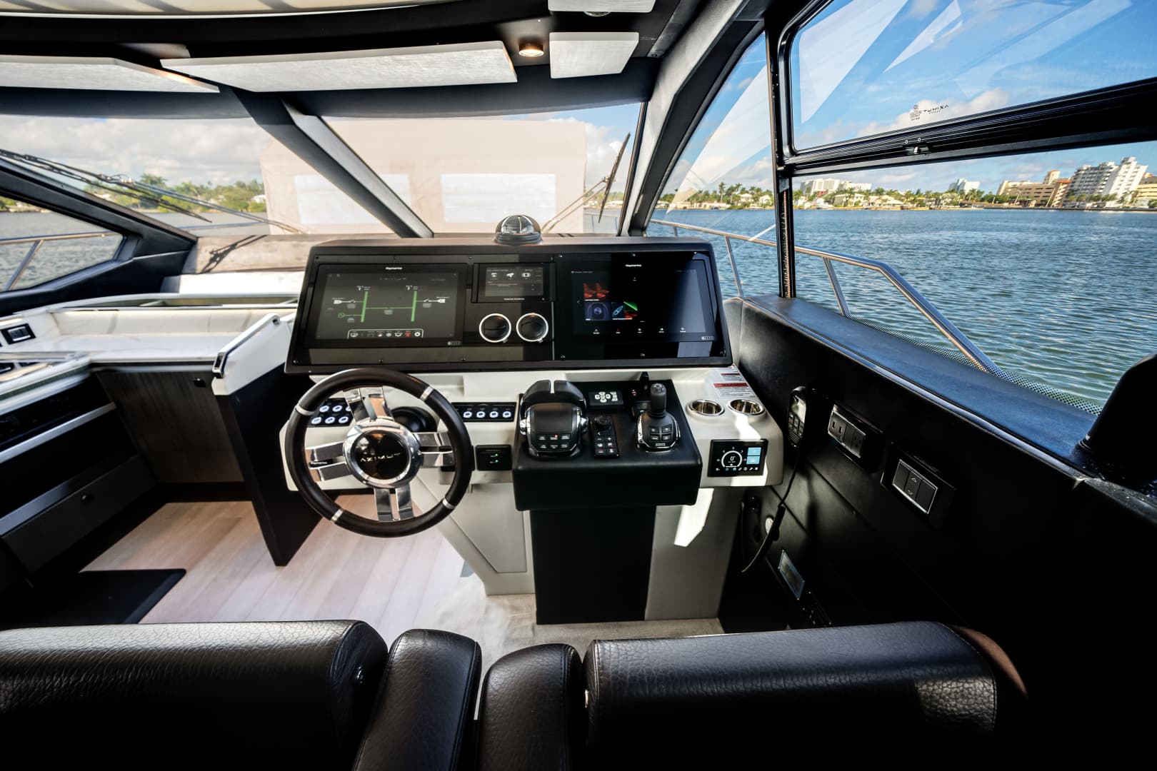 2022 Azimut S7