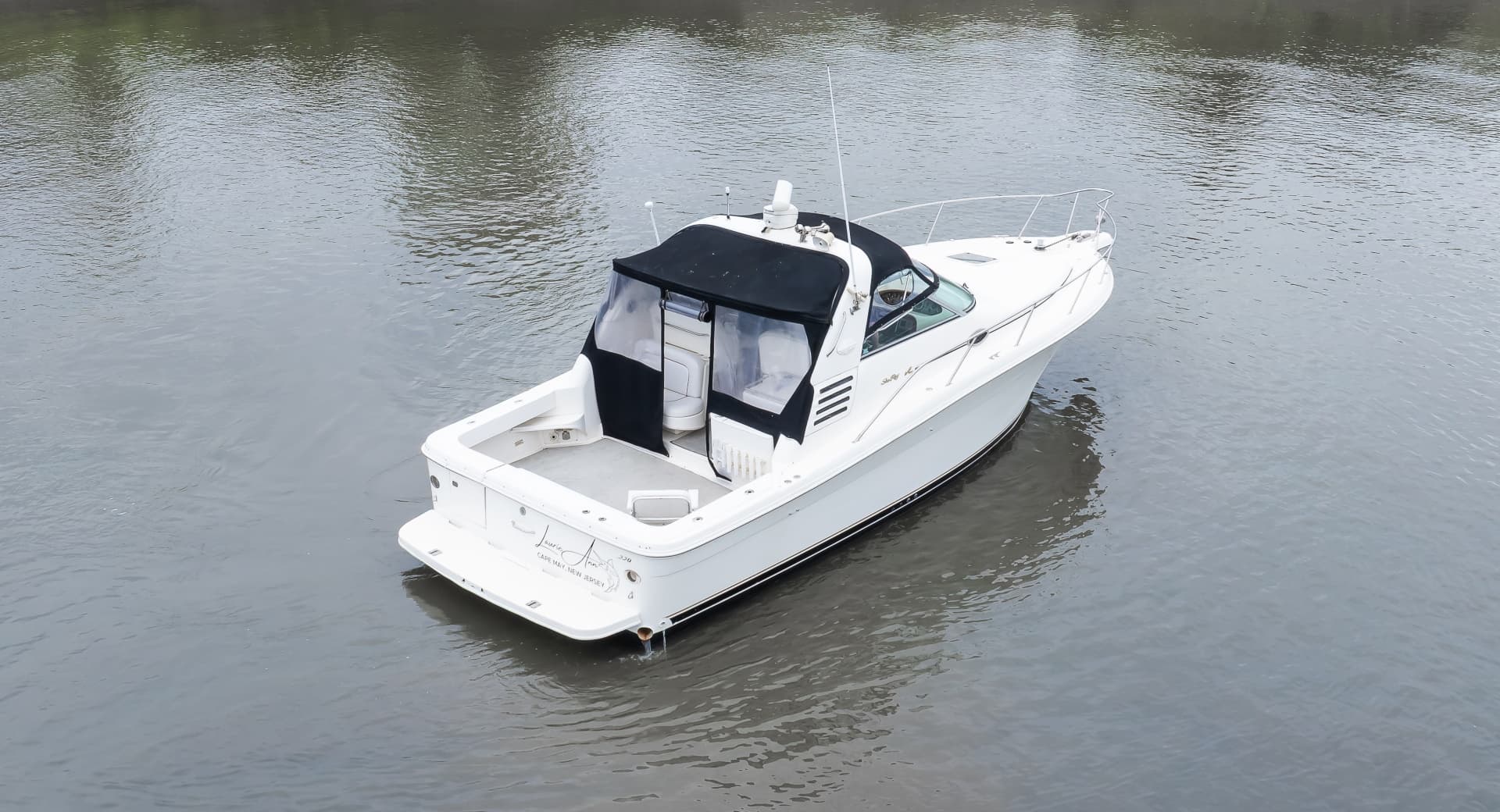 1998 Sea Ray 330 Express