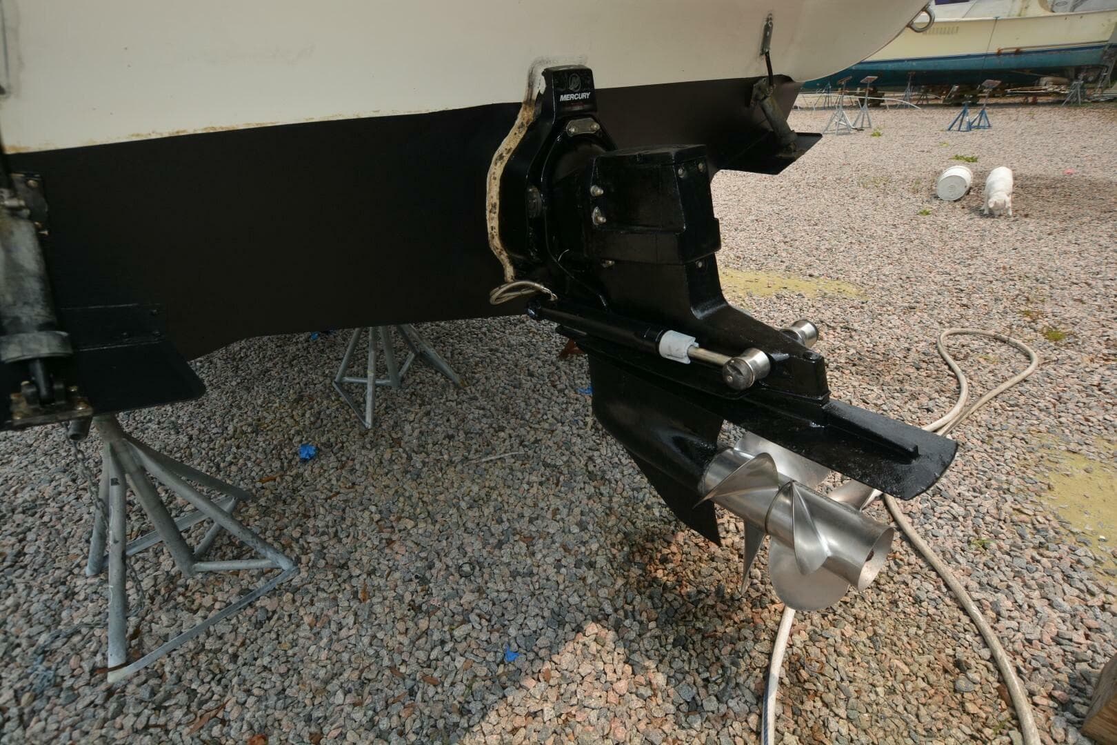 1999 Rinker Fiesta Vee 270