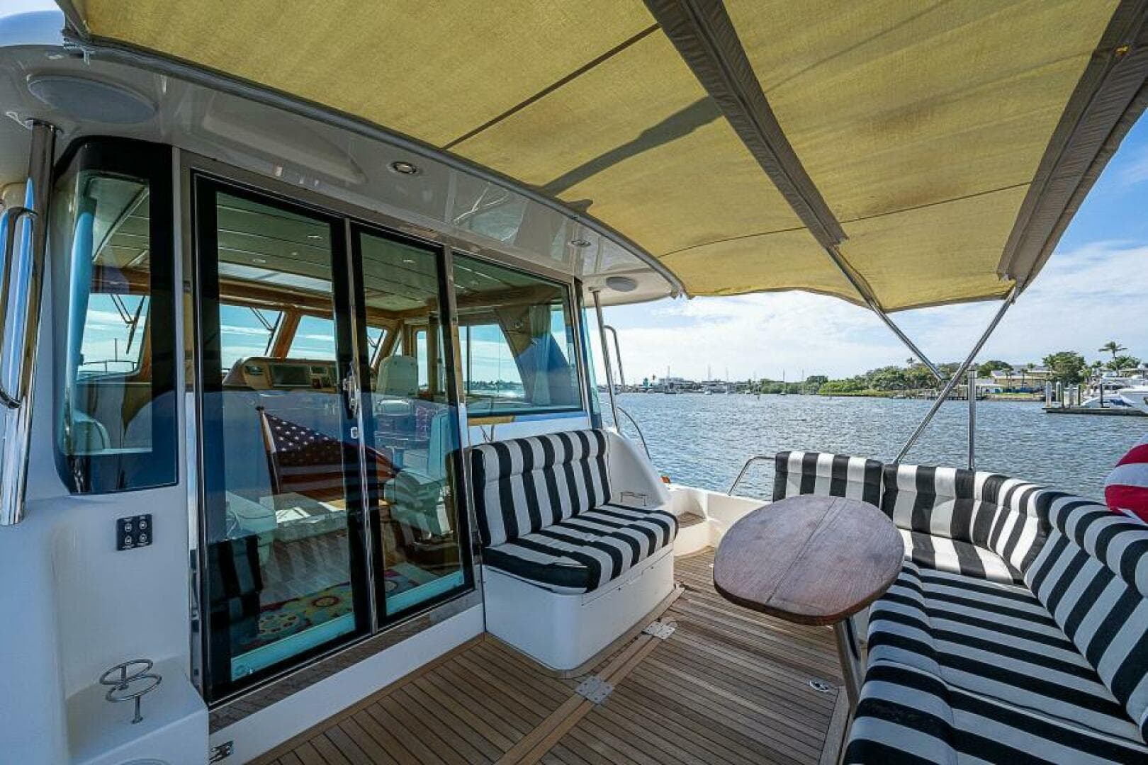 2012 Sabre 48 Salon Express