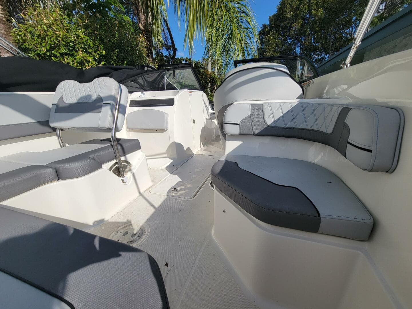 2023 Bayliner VR6 OB