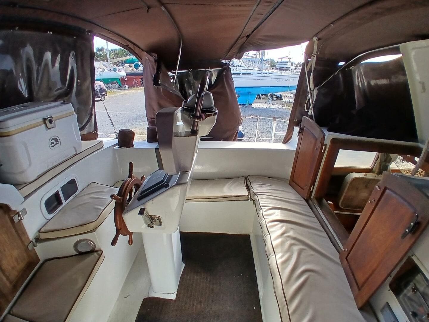 1976 Islander Freeport