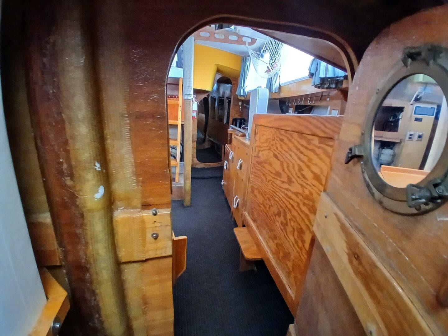 1976 Islander Freeport