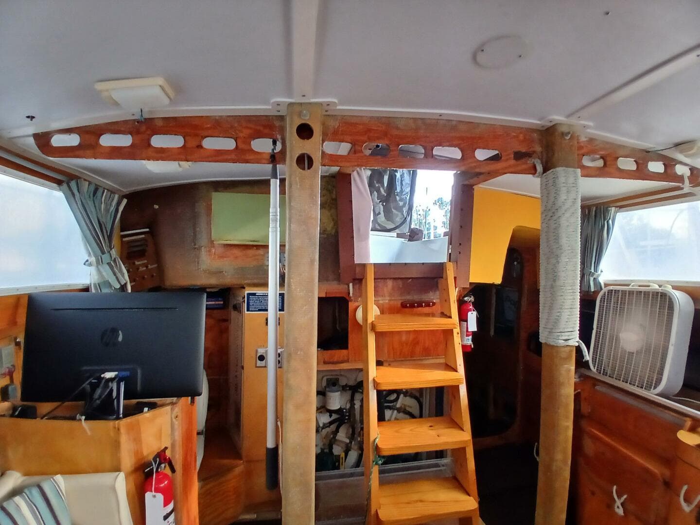 1976 Islander Freeport