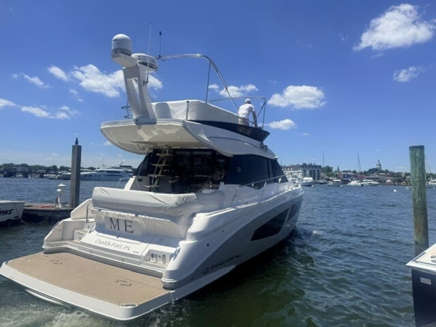 2021 Regal 42 Fly
